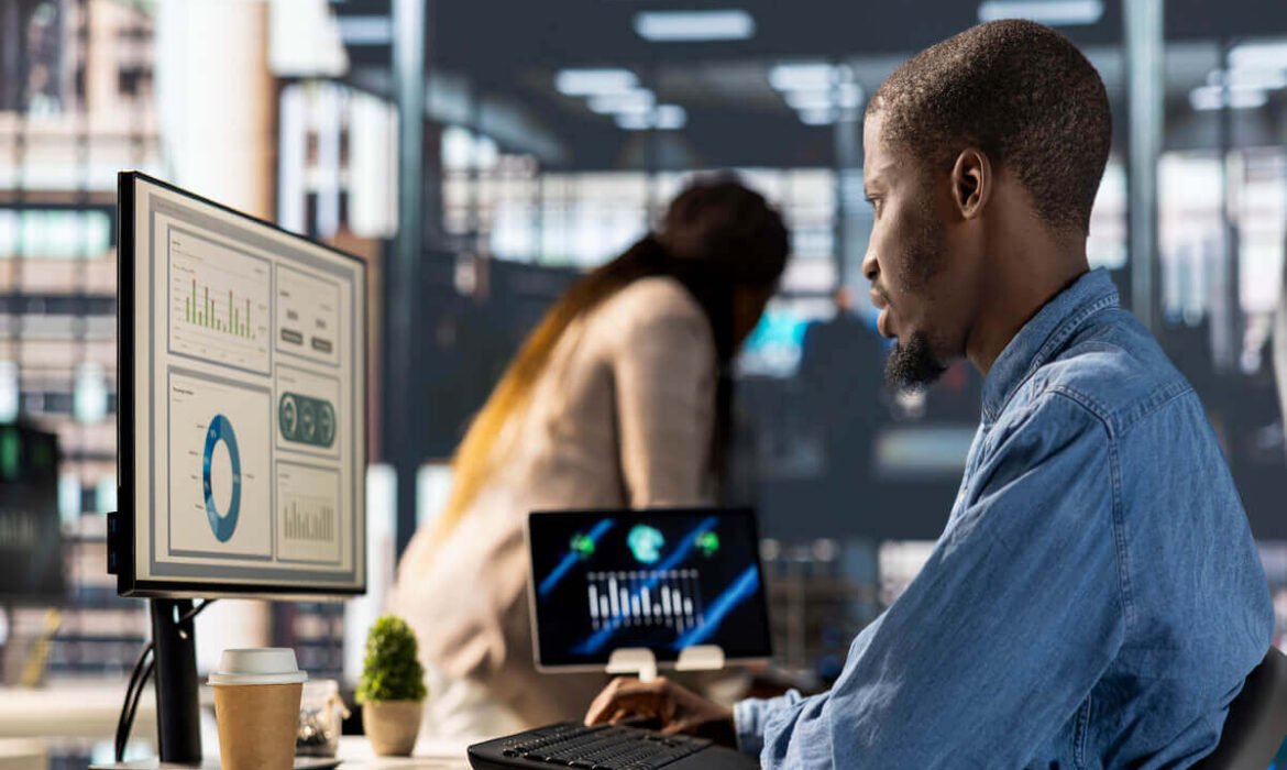 How Business Management Software Helps Companies Save Time and Increase Profits
