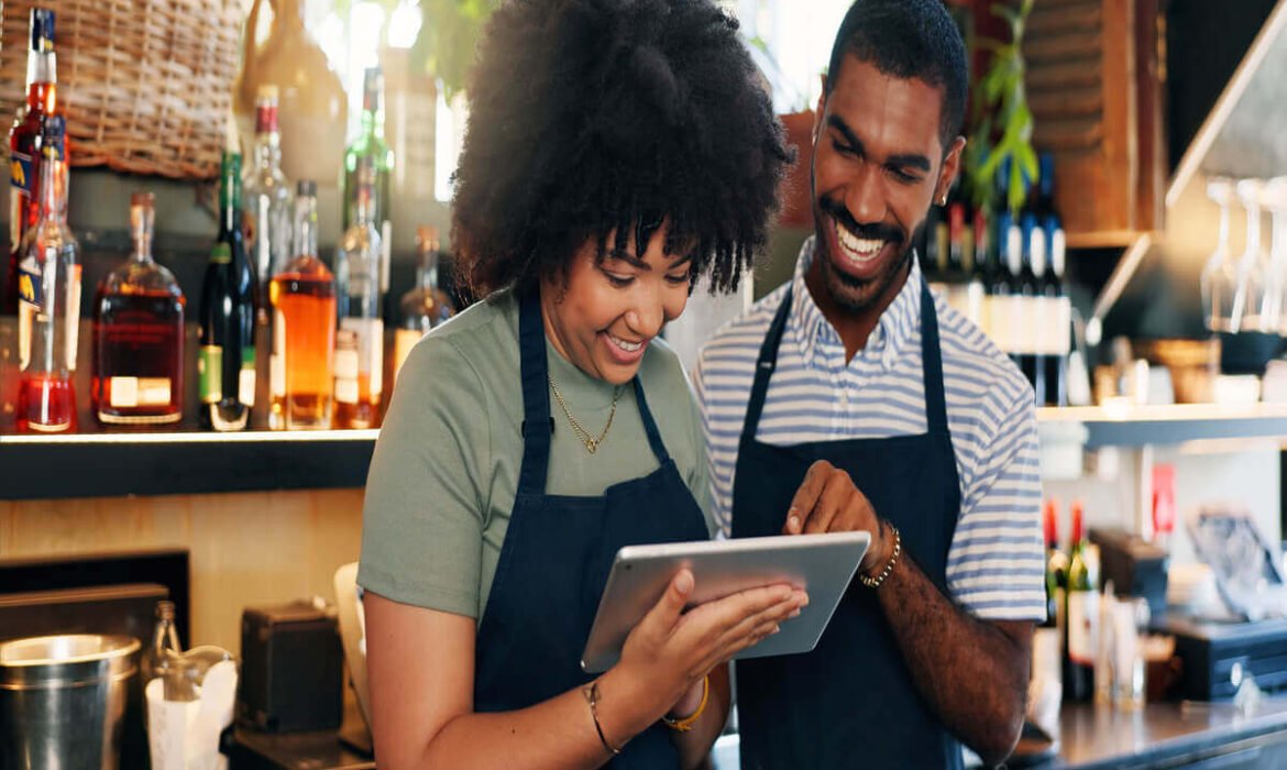 How Restaurant POS Software Improves Service Speed