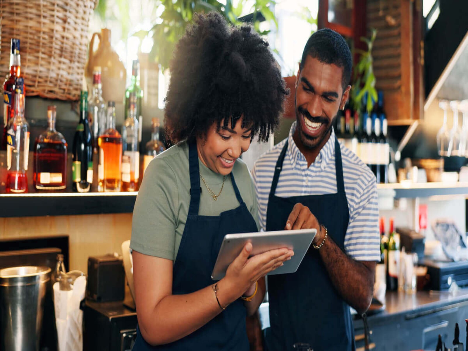 How Restaurant POS Software Improves Service Speed