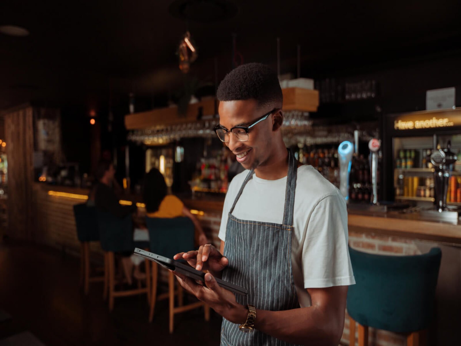 Top Challenges Facing Restaurants and How Technology Solves Them