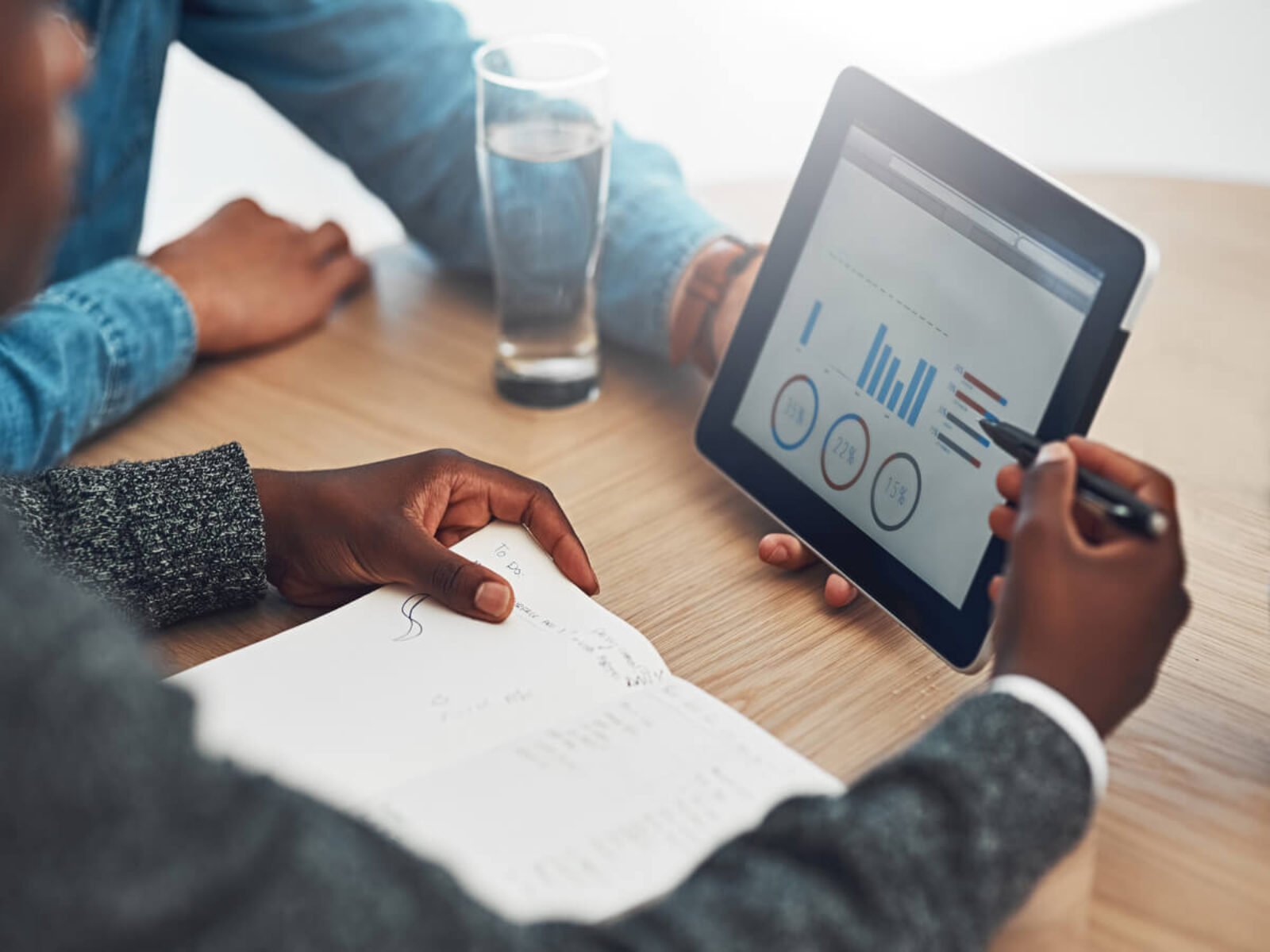 Why Real-Time Reporting Gives Businesses a Competitive Advantage